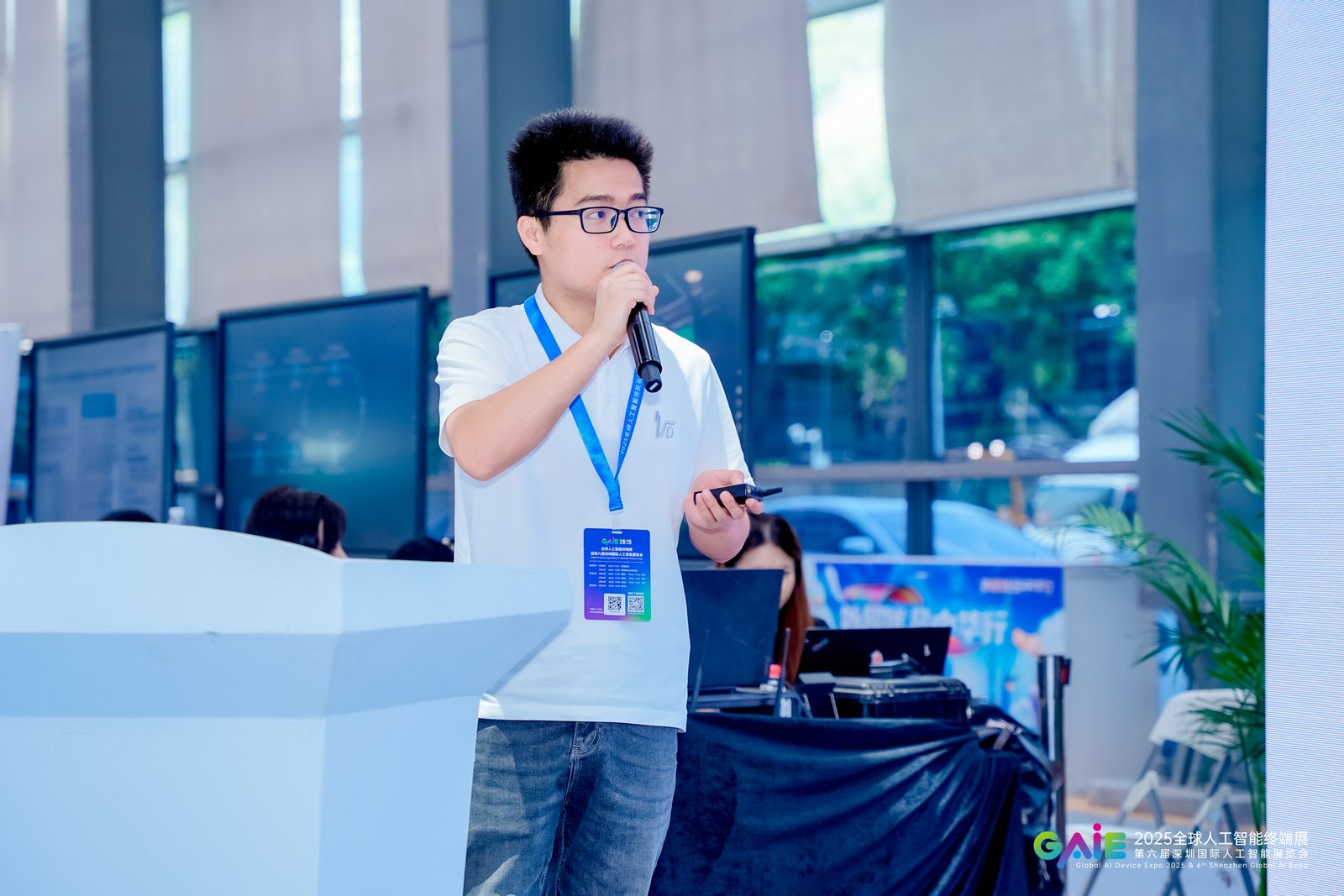 2_1600_3000_gif (1).jpg 2_1600_3000_gif (1).jpg